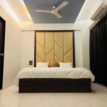 סוראט Hotel New City Light מראה חיצוני תמונה