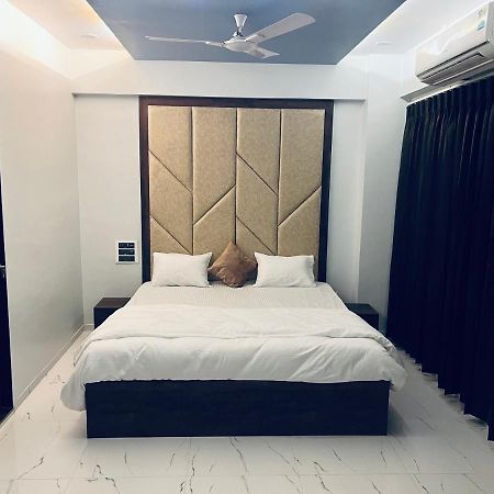 סוראט Hotel New City Light מראה חיצוני תמונה