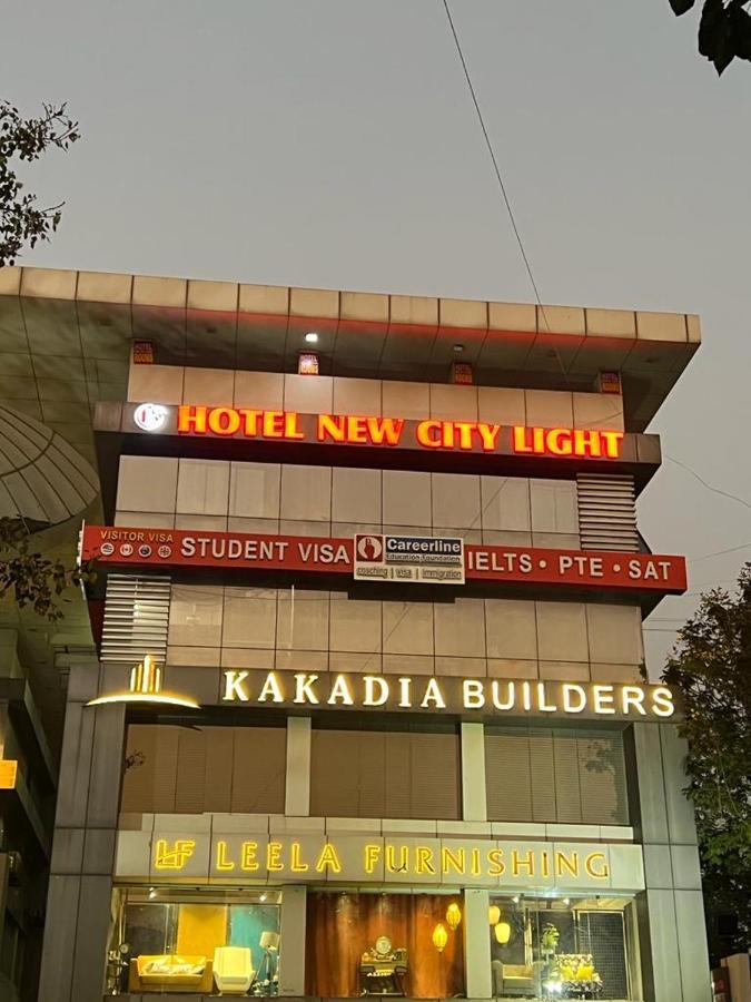 סוראט Hotel New City Light מראה חיצוני תמונה