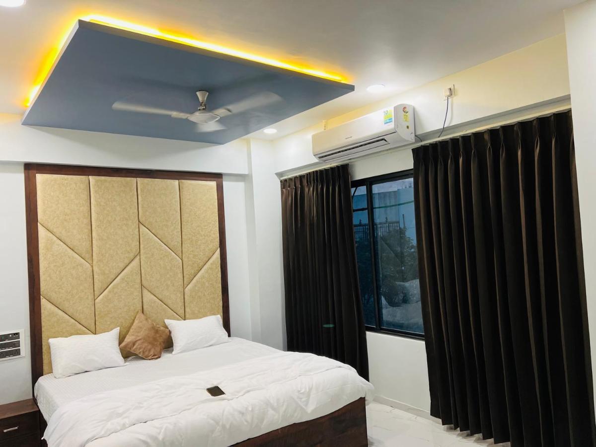 סוראט Hotel New City Light מראה חיצוני תמונה